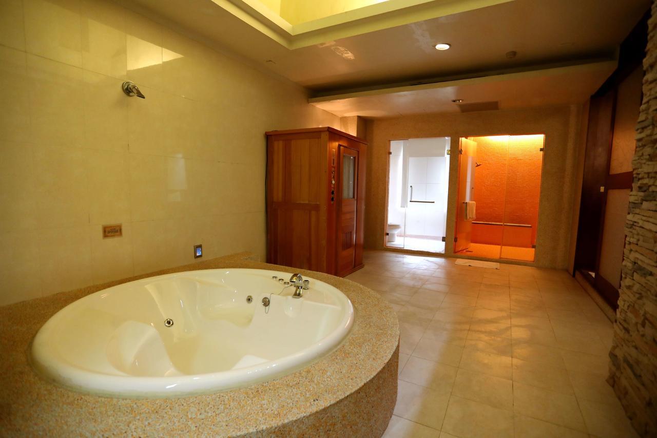 Hua Jia Motel Tainan Exterior photo